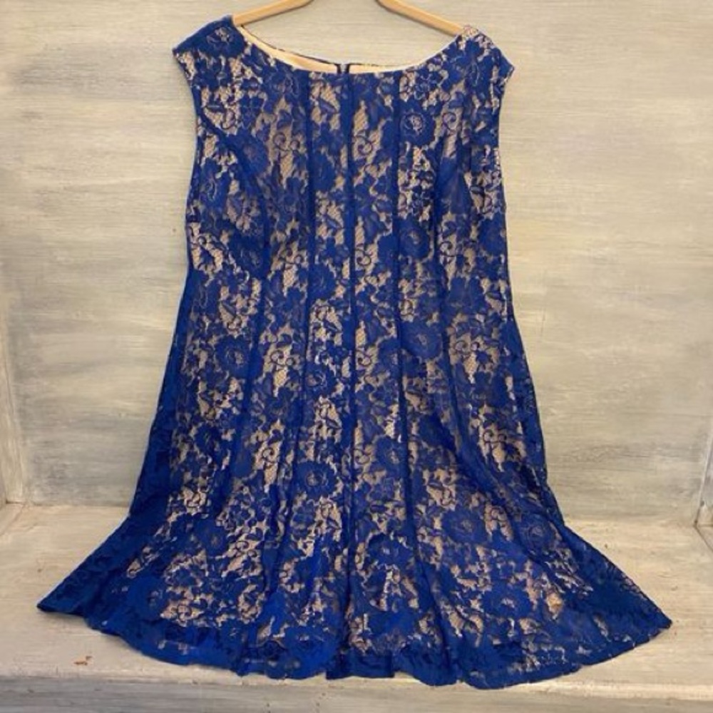 Gabby Skye Dress 18W Sleeveless Fit and Flare Royal Blue Lace Tan Underlining LN